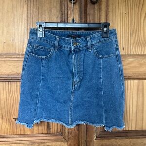 Forever 21 like new raw hem denim mini skirt